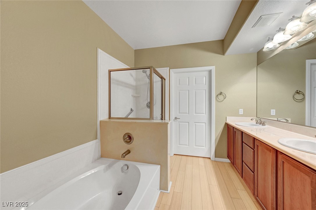 820 Canterra Street 1054 Property Photo 24