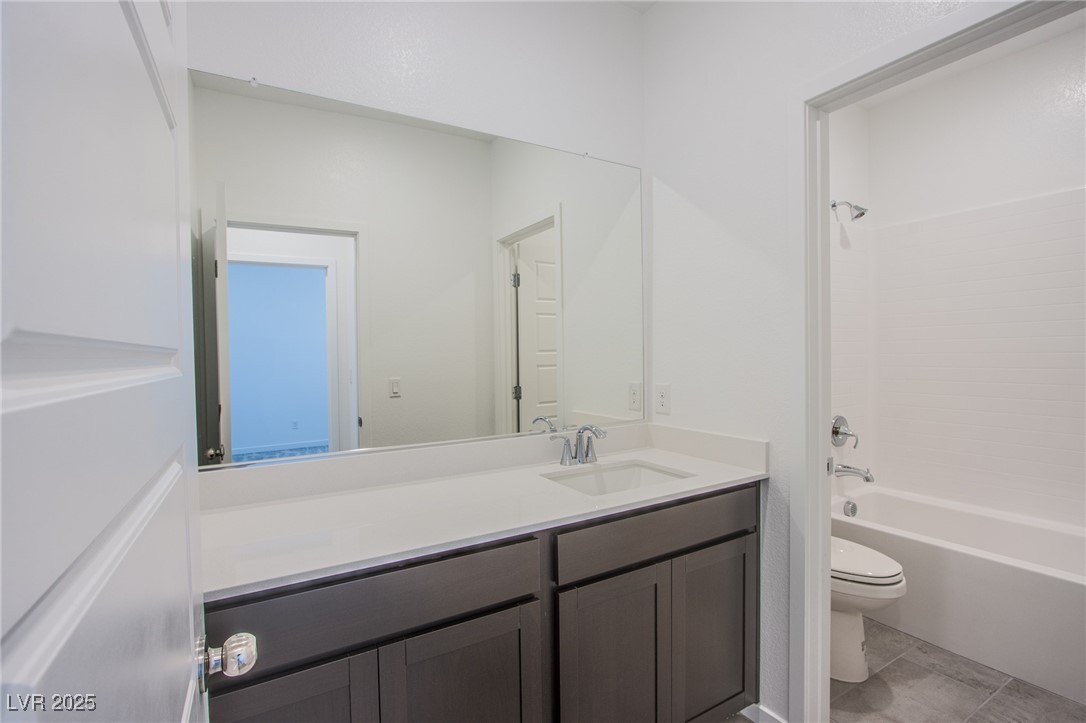 2527 Venetia Pointe Street Property Photo 23