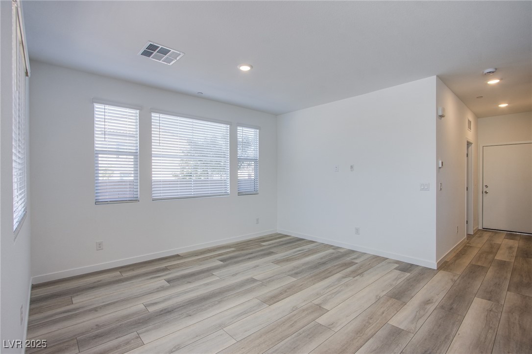 2527 Venetia Pointe Street Property Photo 29