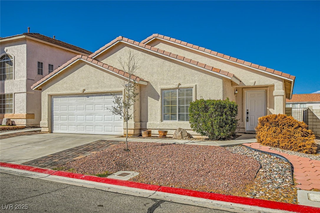 8728 Honey Vine Avenue Property Photo
