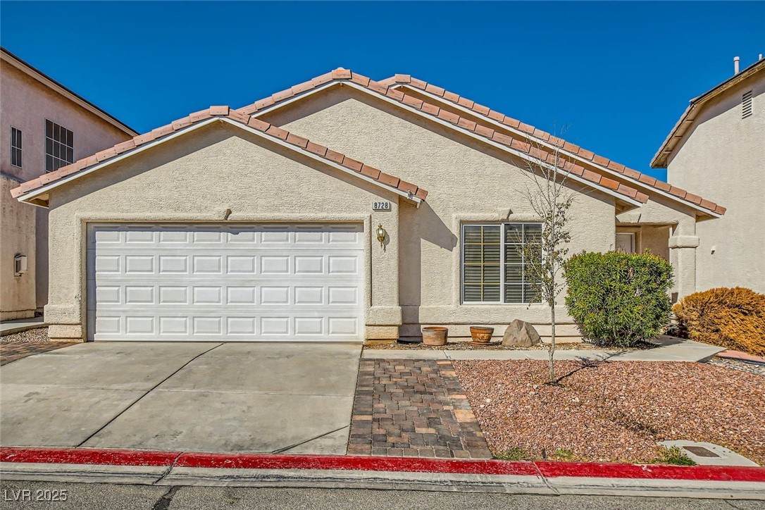 8728 Honey Vine Avenue Property Photo 3