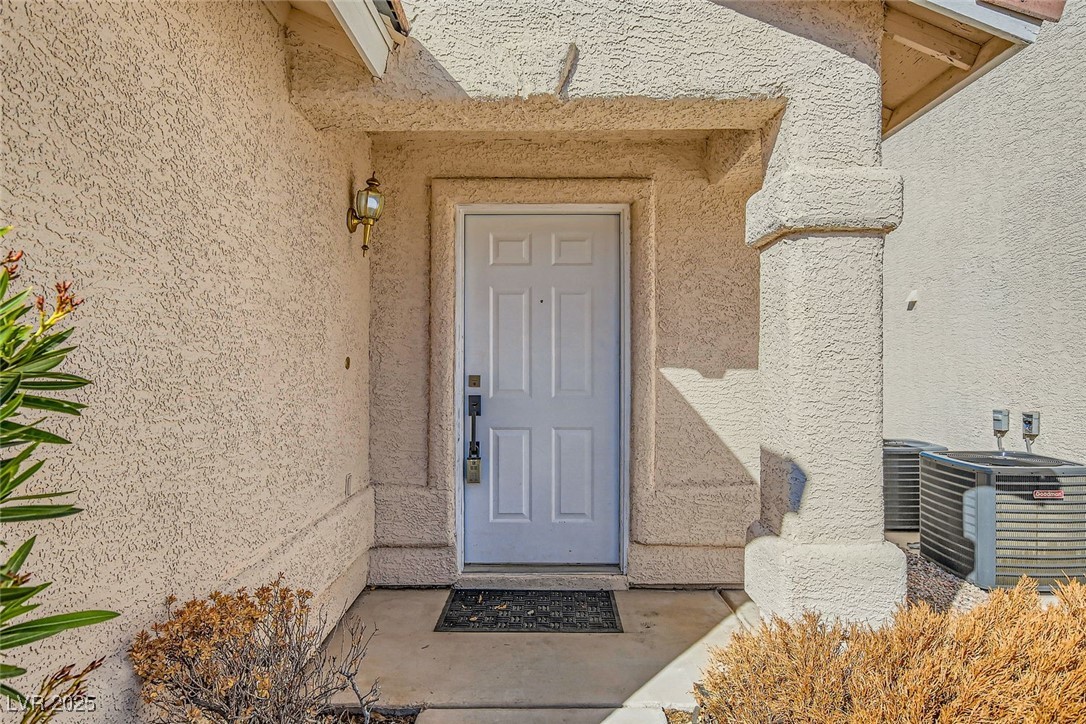 8728 Honey Vine Avenue Property Photo 6