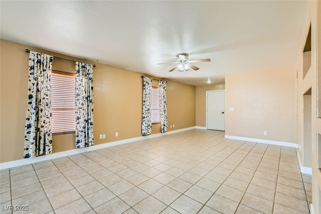 8728 Honey Vine Avenue Property Photo 9