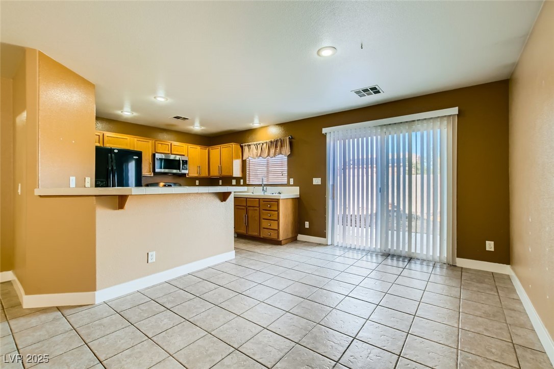8728 Honey Vine Avenue Property Photo 17