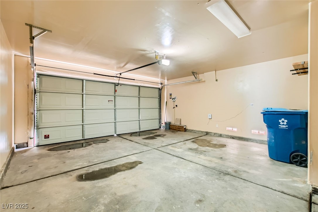 8728 Honey Vine Avenue Property Photo 45