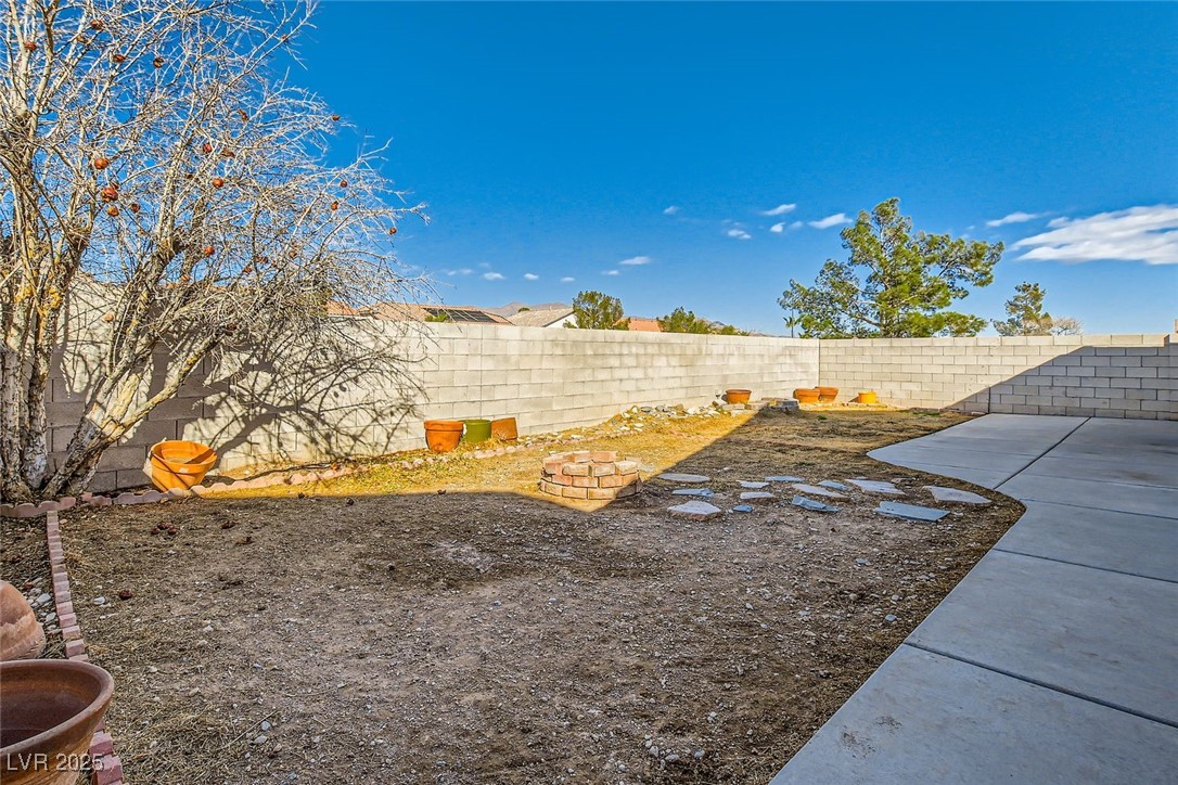8728 Honey Vine Avenue Property Photo 49