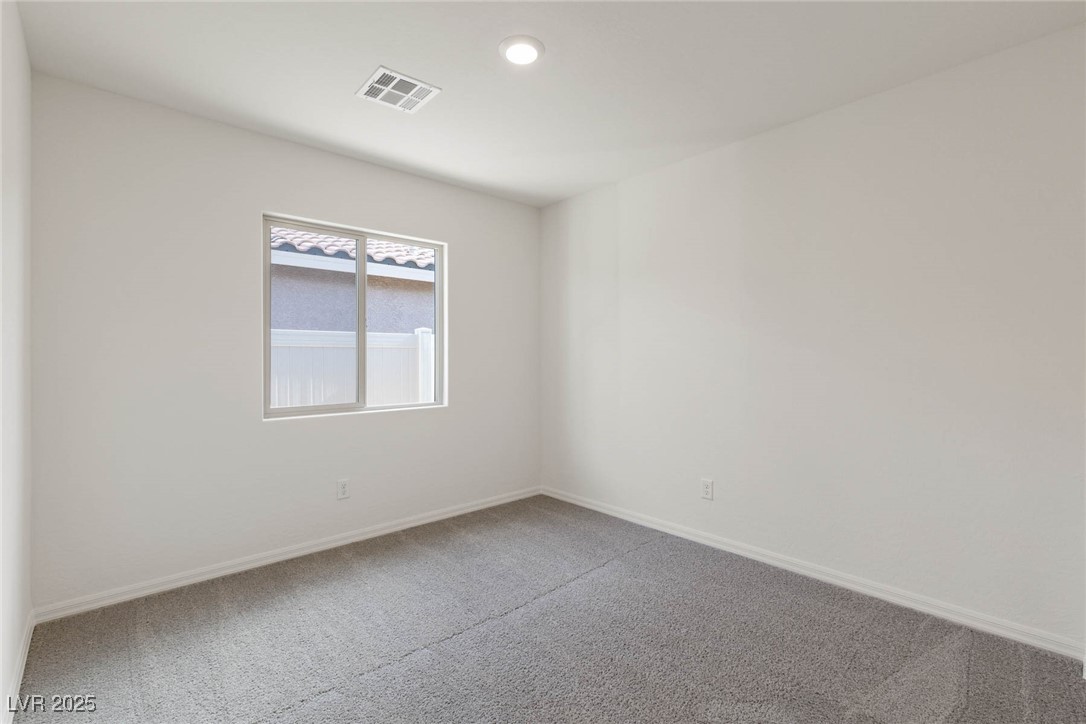 1716 Desert Path Avenue Property Photo 6