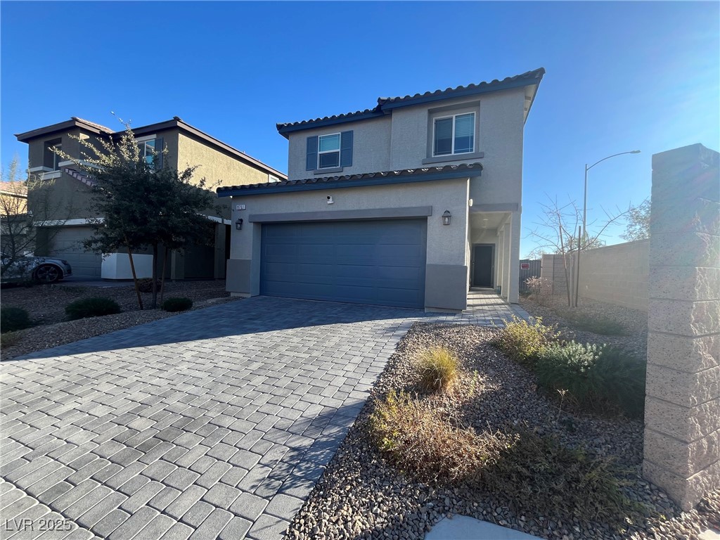 9791 Skyscape Avenue Property Photo 2