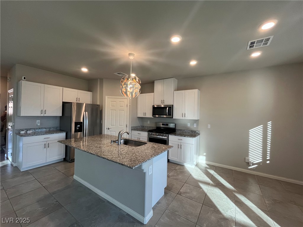 9791 Skyscape Avenue Property Photo 6