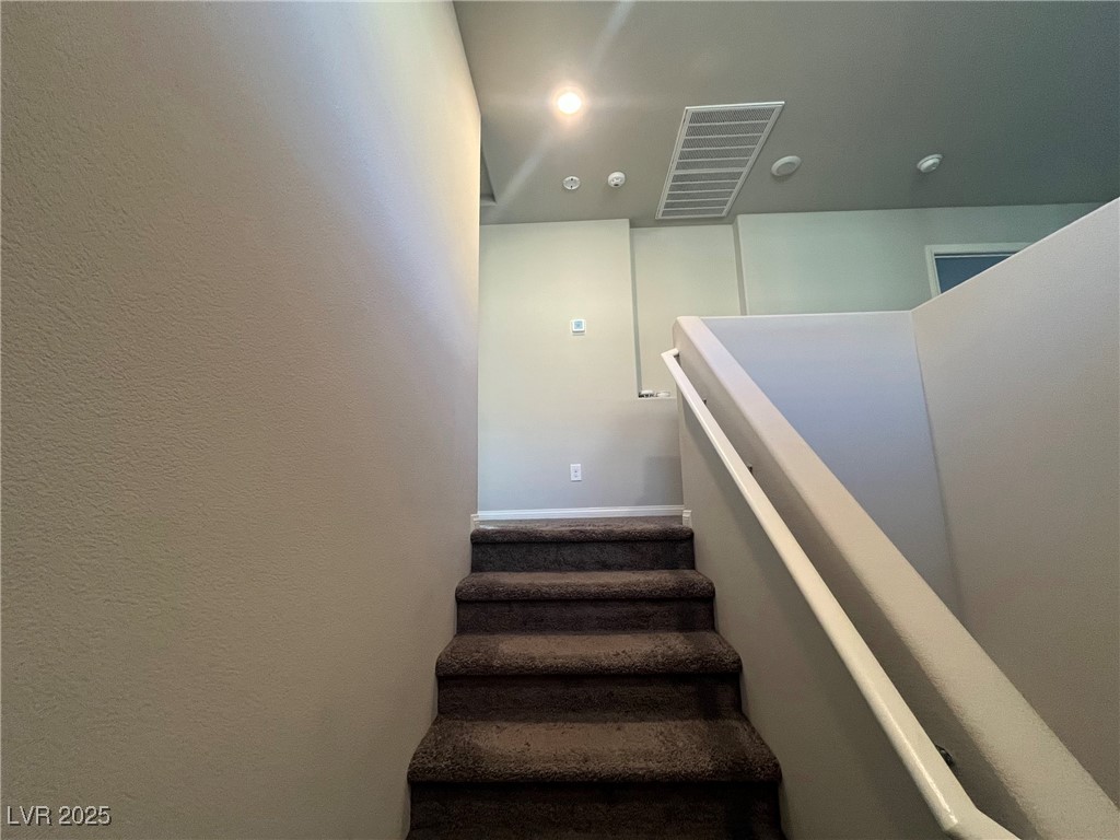 9791 Skyscape Avenue Property Photo 12