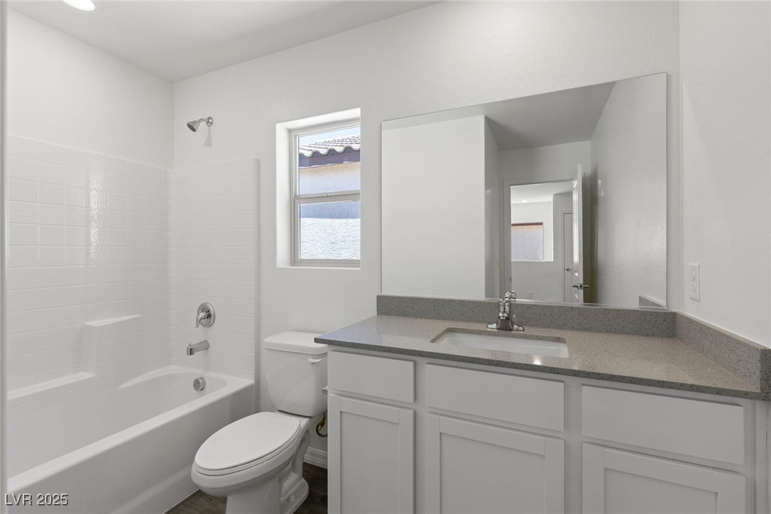6252 Blood Lily Avenue Property Photo 9