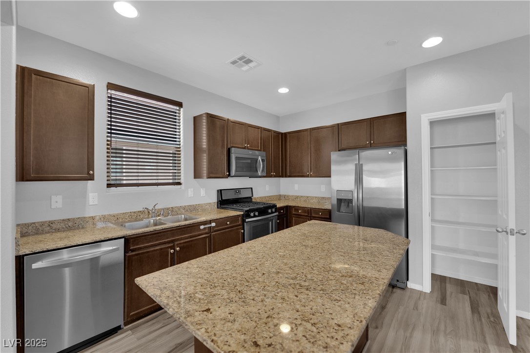 108 Fiery Hill Avenue Property Photo 13