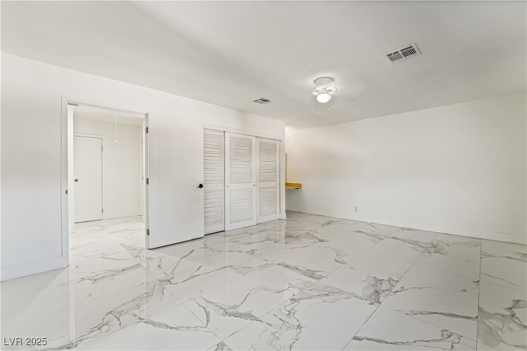 1300 Oak Tree Lane Property Photo 13
