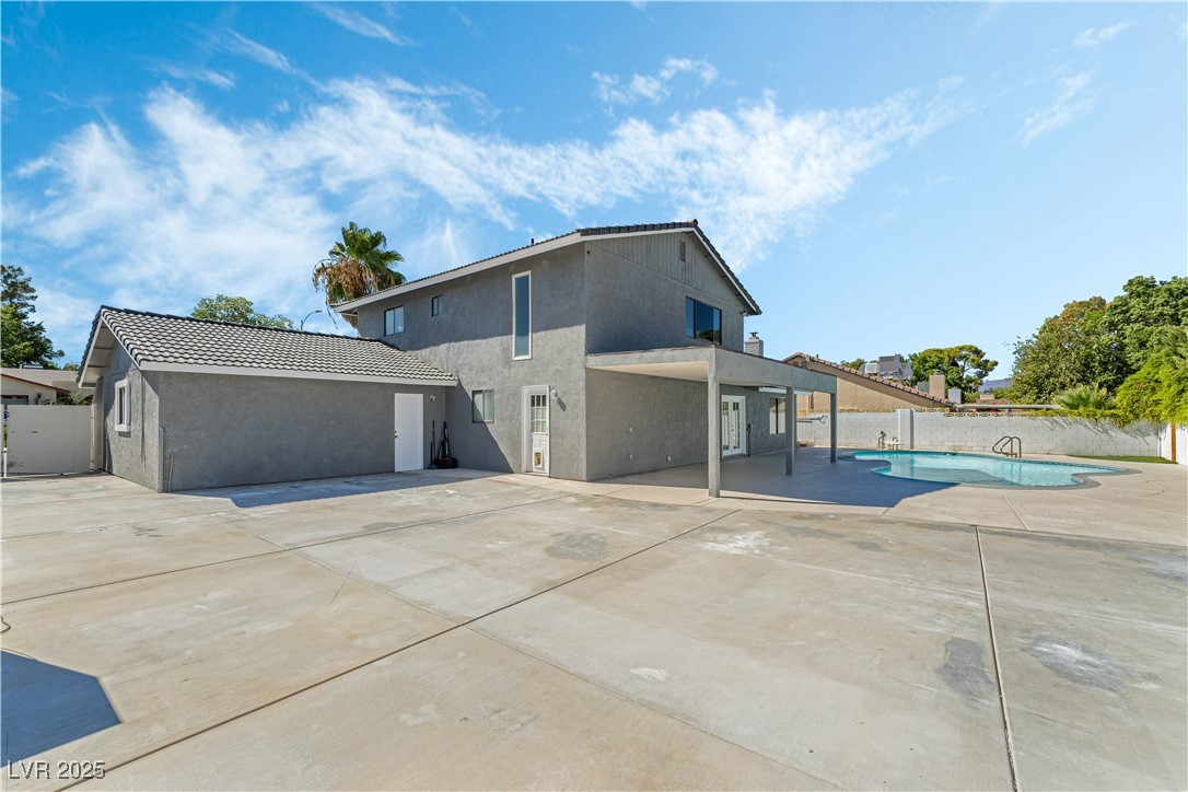 1300 Oak Tree Lane Property Photo 34
