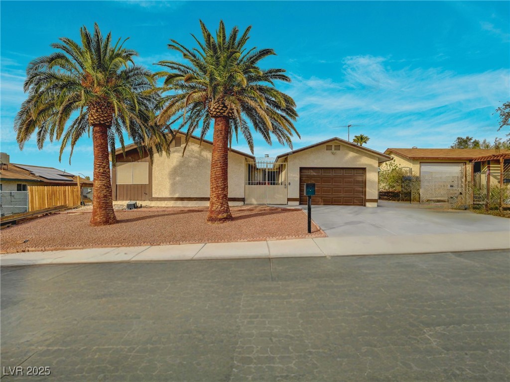 6870 Laronda Lane Property Photo 1