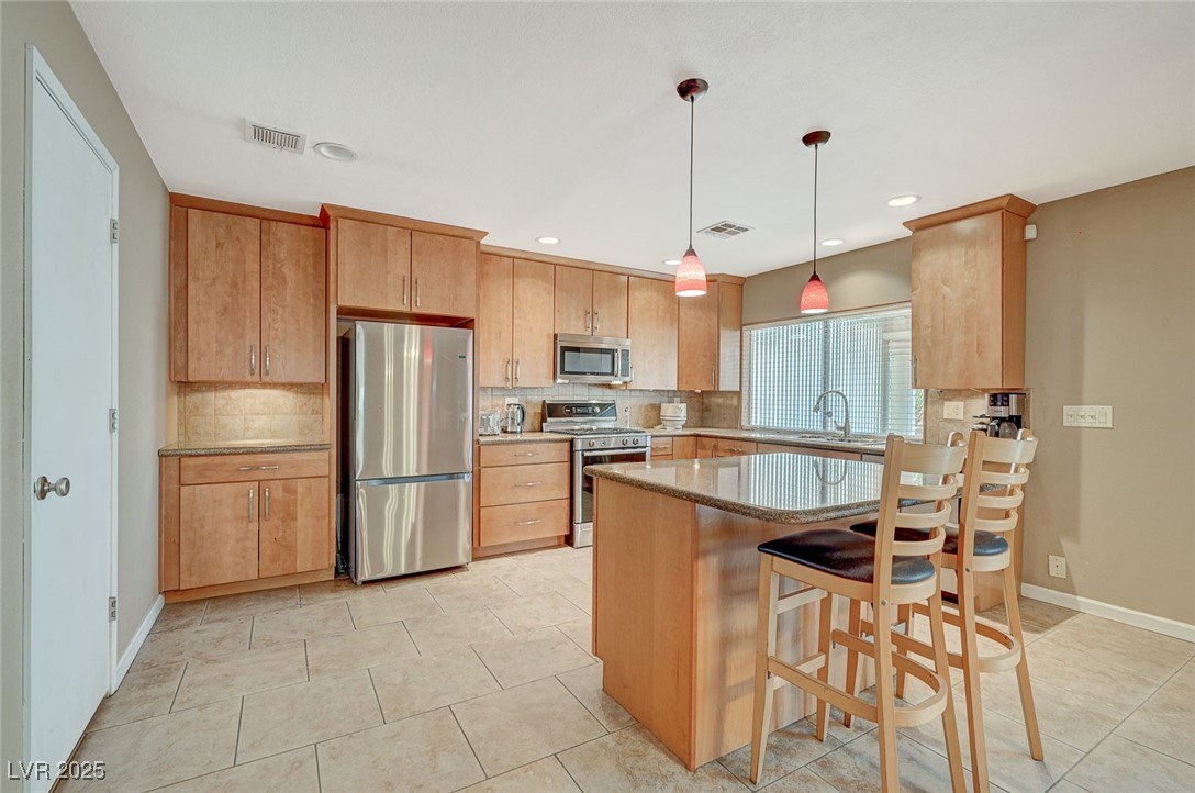 6870 Laronda Lane Property Photo 15
