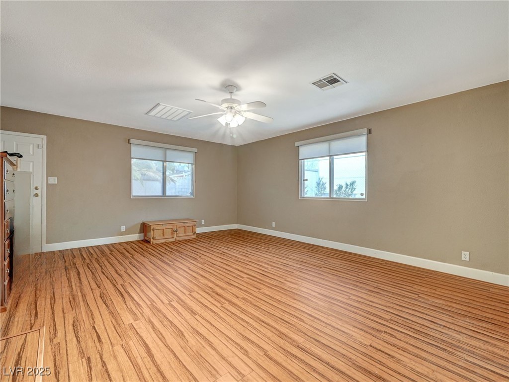 6870 Laronda Lane Property Photo 24