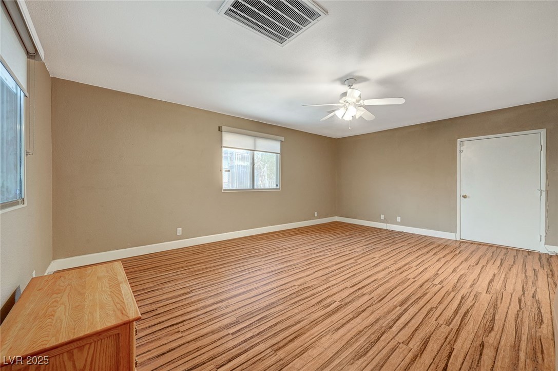 6870 Laronda Lane Property Photo 27