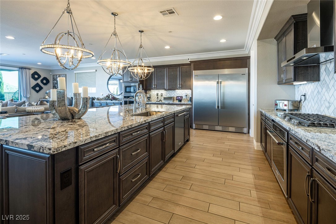 4612 Amazing View Street Property Photo 5