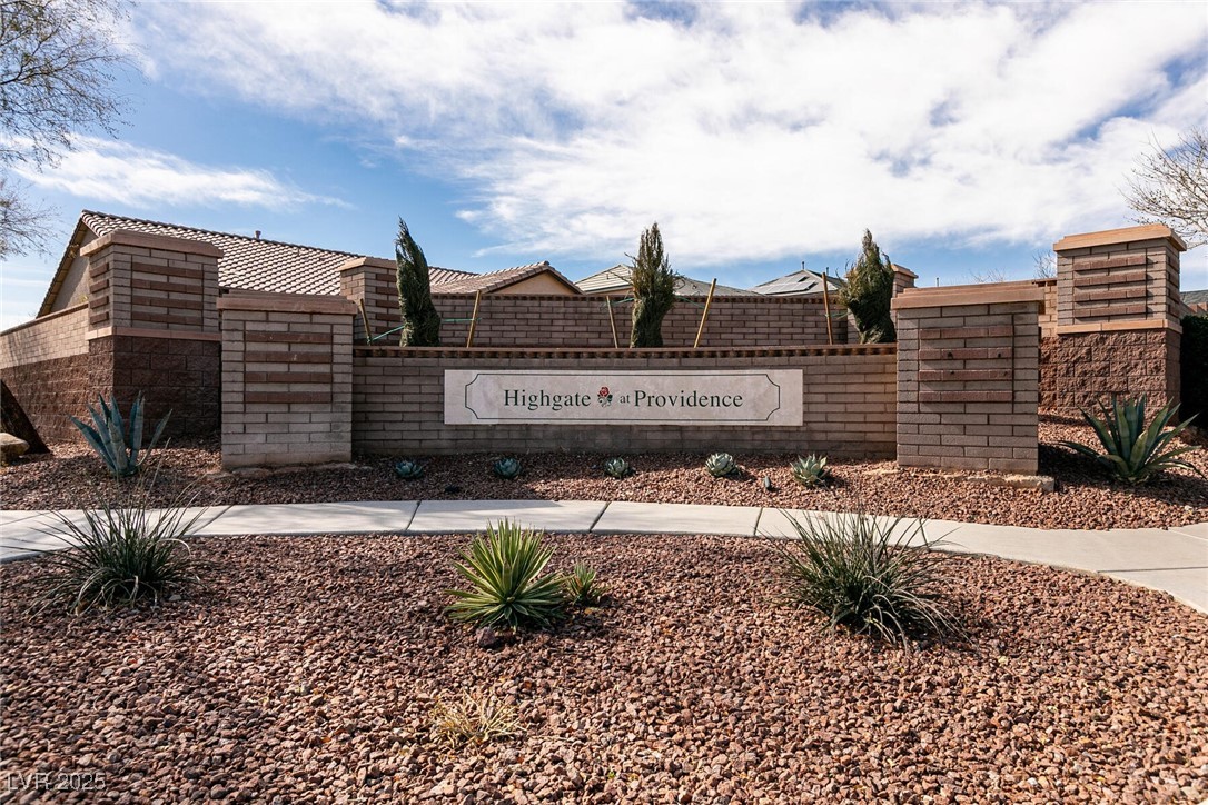 10417 Artful Stone Avenue Property Photo 2