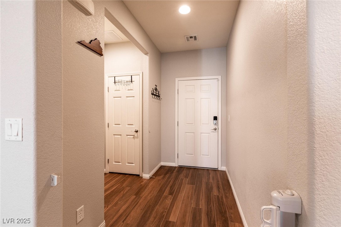 10417 Artful Stone Avenue Property Photo 9