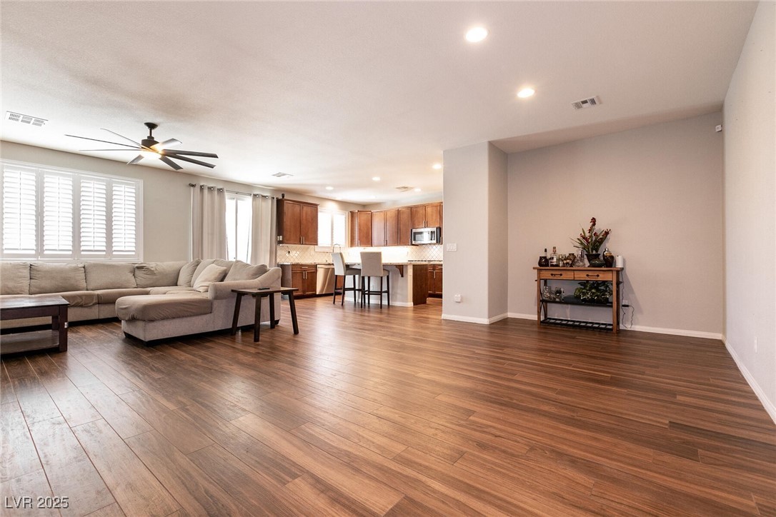 10417 Artful Stone Avenue Property Photo 11