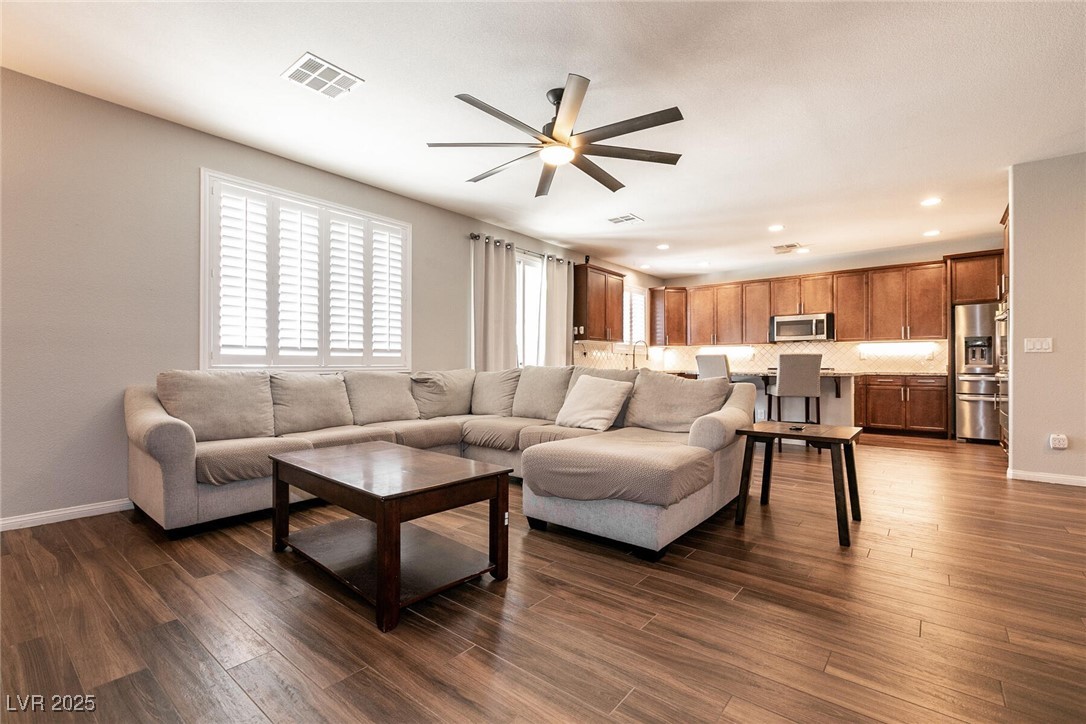 10417 Artful Stone Avenue Property Photo 13