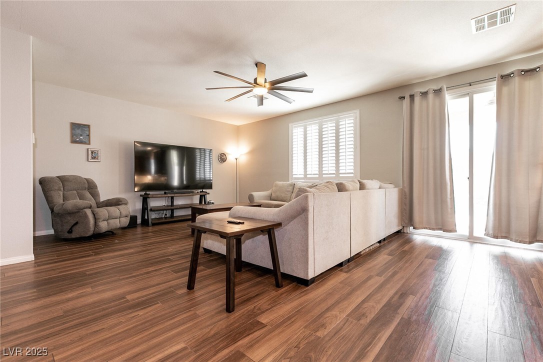 10417 Artful Stone Avenue Property Photo 14