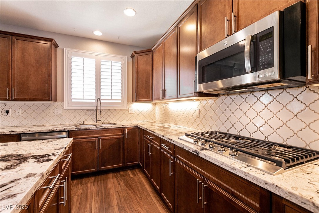 10417 Artful Stone Avenue Property Photo 19