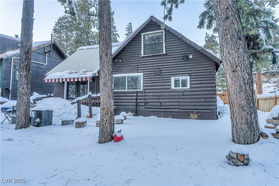 4587 Yellow Pine Avenue Property Photo 6