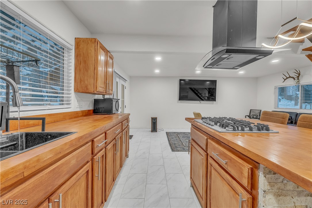 4587 Yellow Pine Avenue Property Photo 13