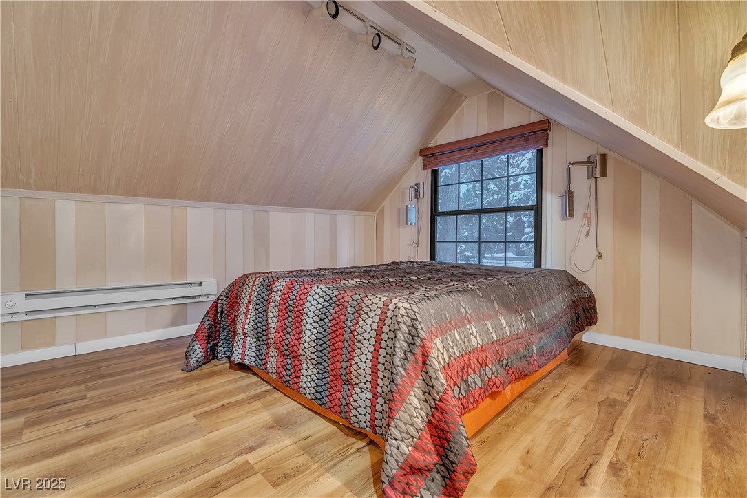 4587 Yellow Pine Avenue Property Photo 24