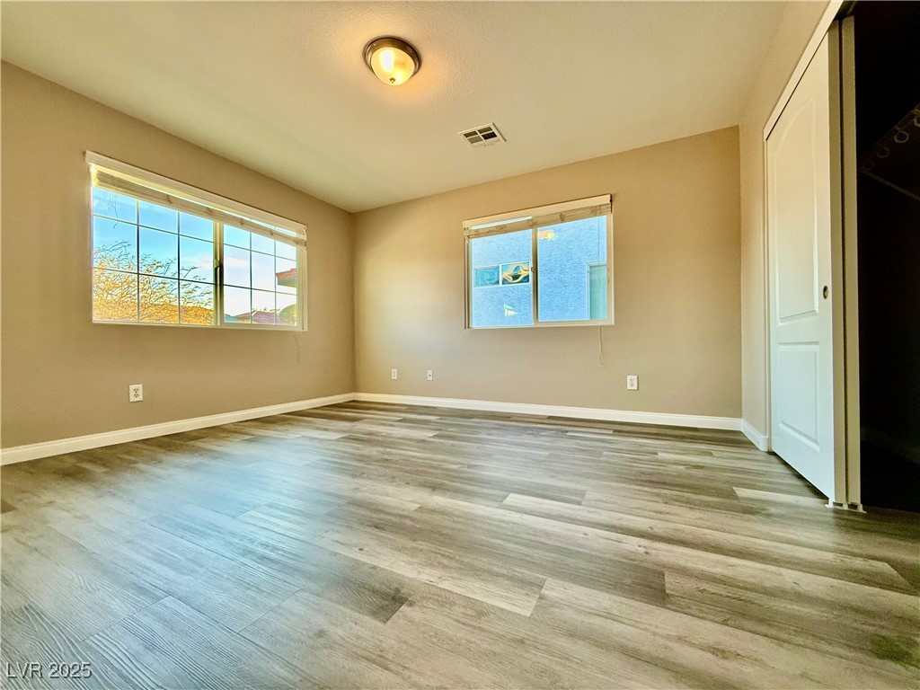 7318 Dolphine Crest Avenue Property Photo 14