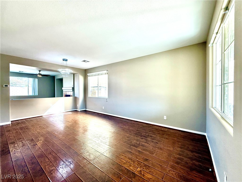 7318 Dolphine Crest Avenue Property Photo 21