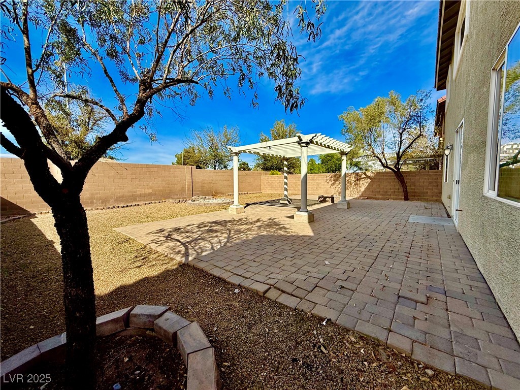 7318 Dolphine Crest Avenue Property Photo 22