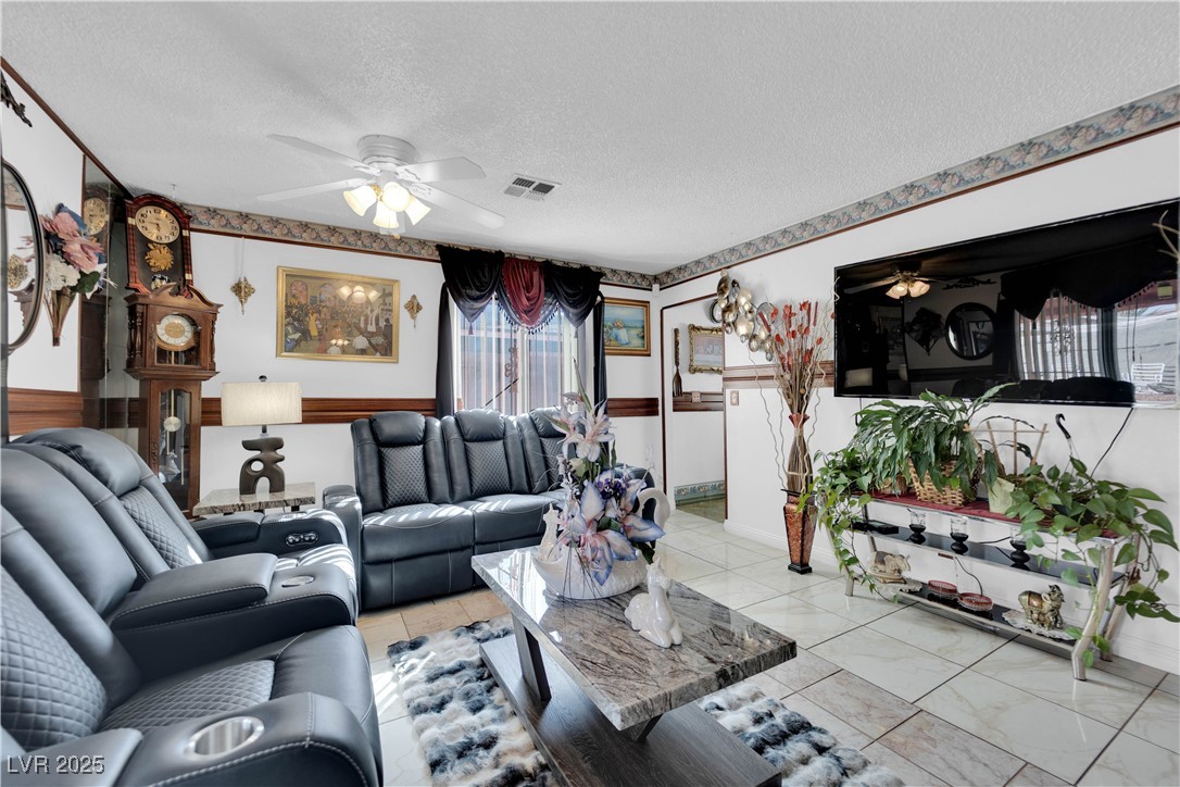 3920 Geist Avenue Property Photo 9