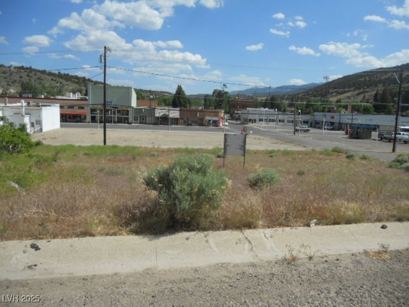 3rd Street Property Photo 3