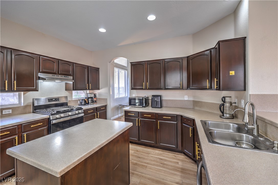 3401 Bedfordshire Place Property Photo 15