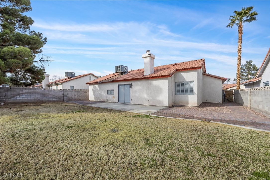 6413 Chippindale Lane Property Photo 28