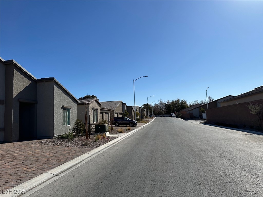 4236 Rosalyn Ridge Street Property Photo 3