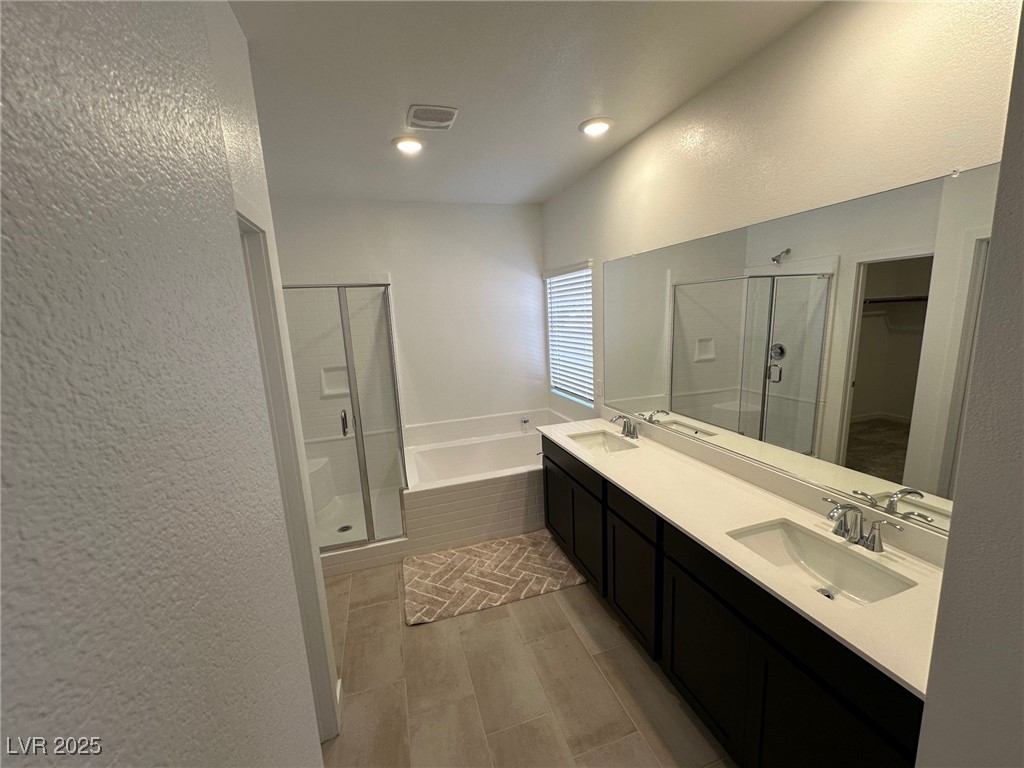 4236 Rosalyn Ridge Street Property Photo 19