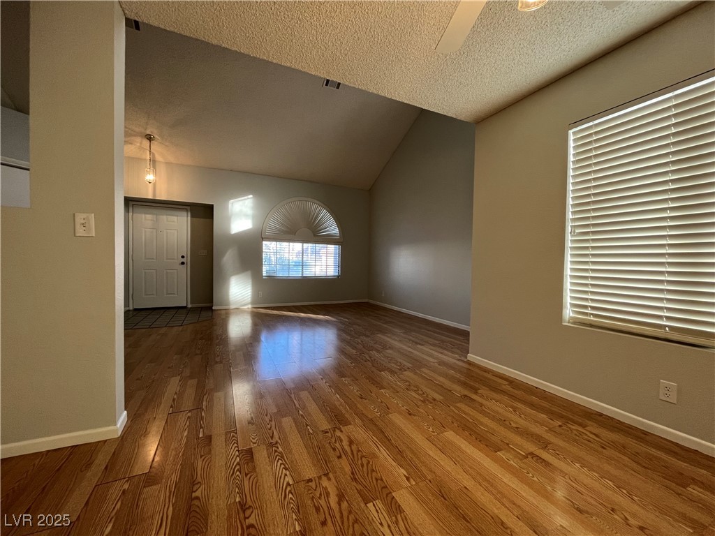 3317 Surfline Drive Property Photo 4