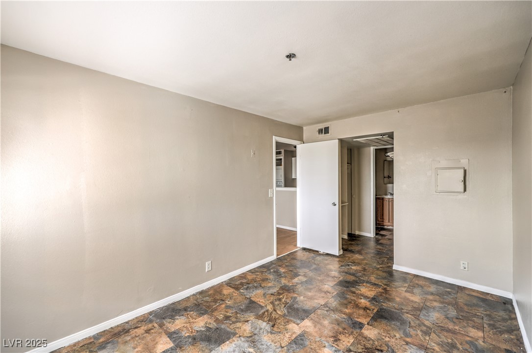 1381 East University Avenue 204 Property Photo 10