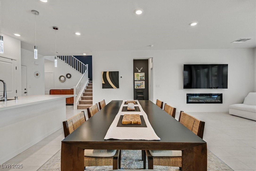 2713 Royal Tourist Road Property Photo 15