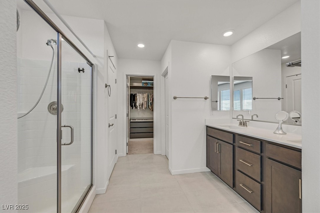 2713 Royal Tourist Road Property Photo 27