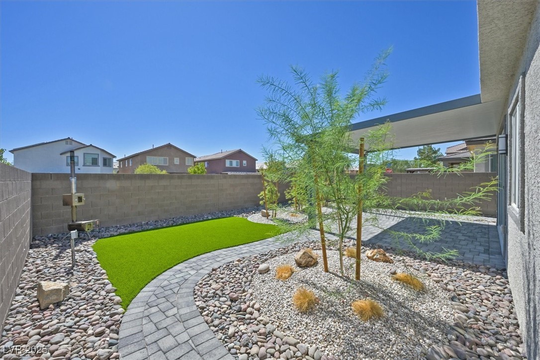 2713 Royal Tourist Road Property Photo 39