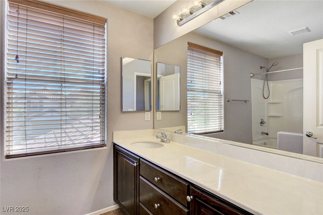 674 Newquay Court Property Photo 34