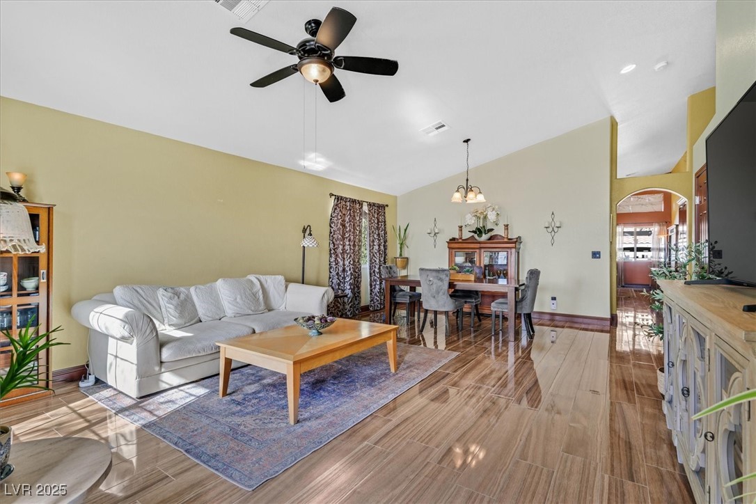 688 Quiet Stream Court Property Photo 4