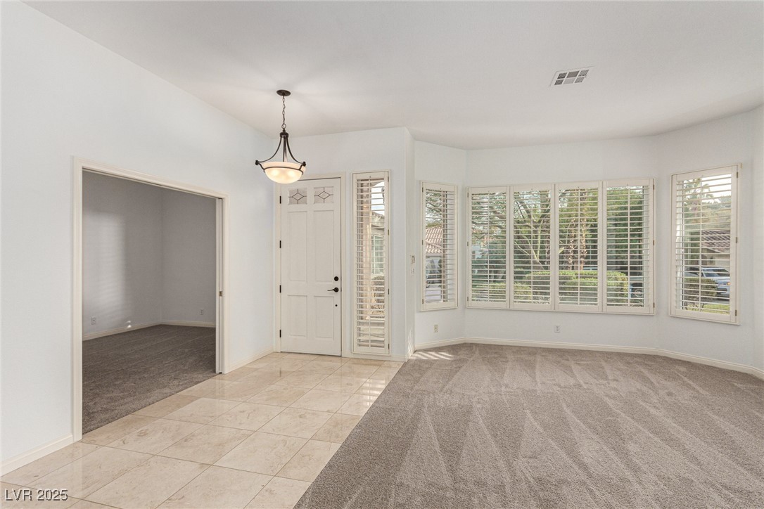 1605 Shadow Rock Drive Property Photo 7
