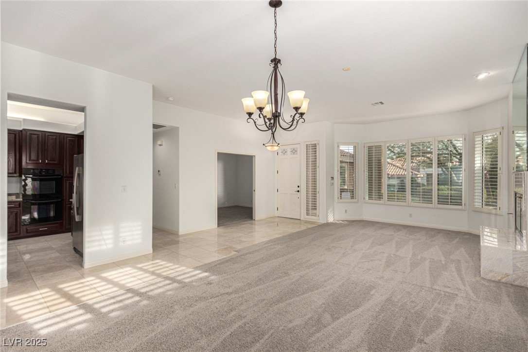 1605 Shadow Rock Drive Property Photo 8